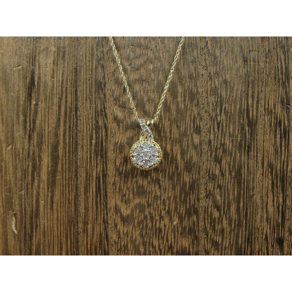 18" Sterling Silver Simple Diamond Chip Gold Plated Pendant Necklace Vintage - Picture 1 of 7